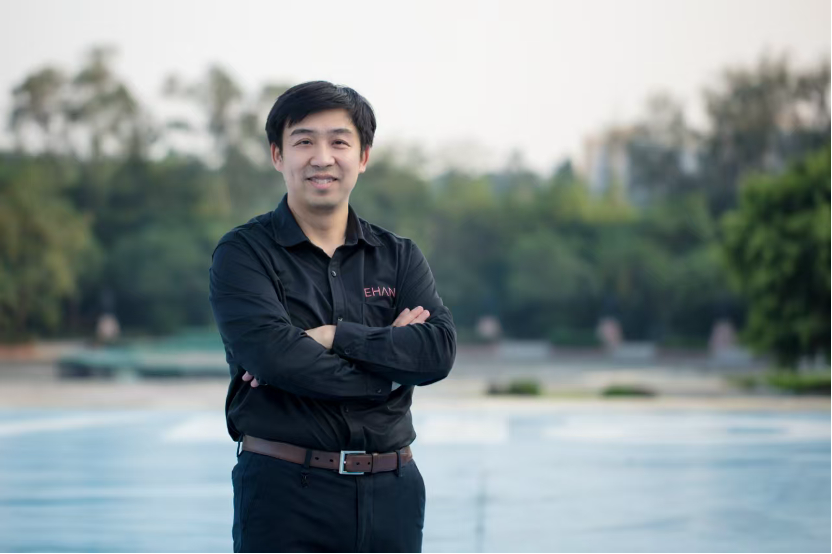 亿航智能董事长兼CEO胡华智