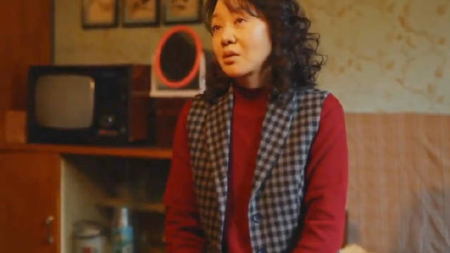 林武峰助宋莹解气，小巷人家温情相依