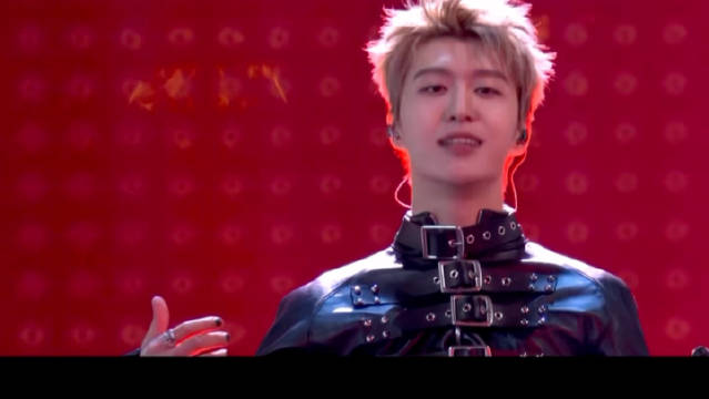 范丞丞新歌《赢家信条（TTTM）》首场舞台