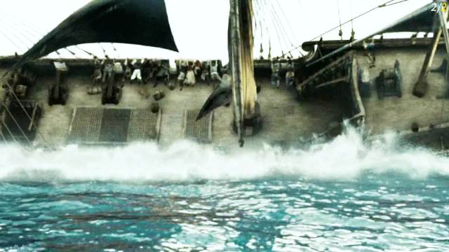 海盗竟然把船摇翻了