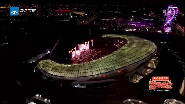 范丞丞浙江卫视跨年首唱新歌《赢家信条》