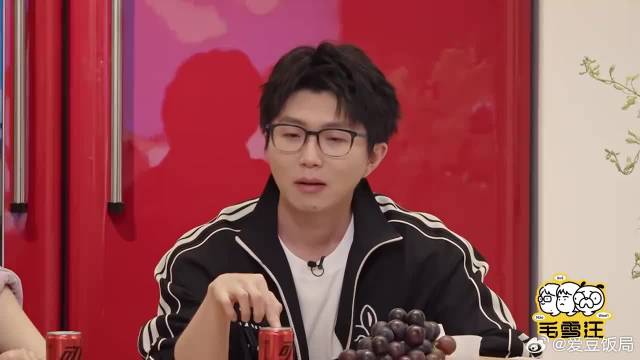 毛不易不敢用贤惠去夸姜妍，说出原因，姜妍眼眶瞬间红了