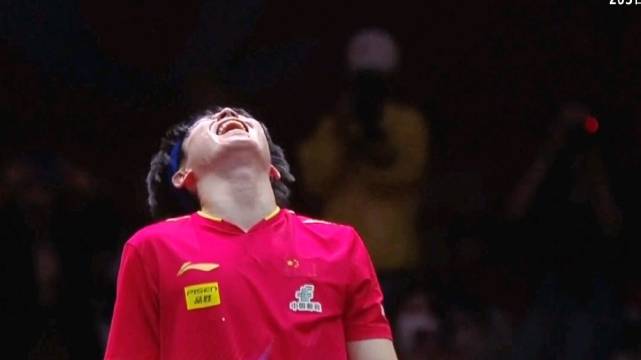 王楚钦4-1复仇雨果首夺世乒赛男单冠军，创国乒左手将历史