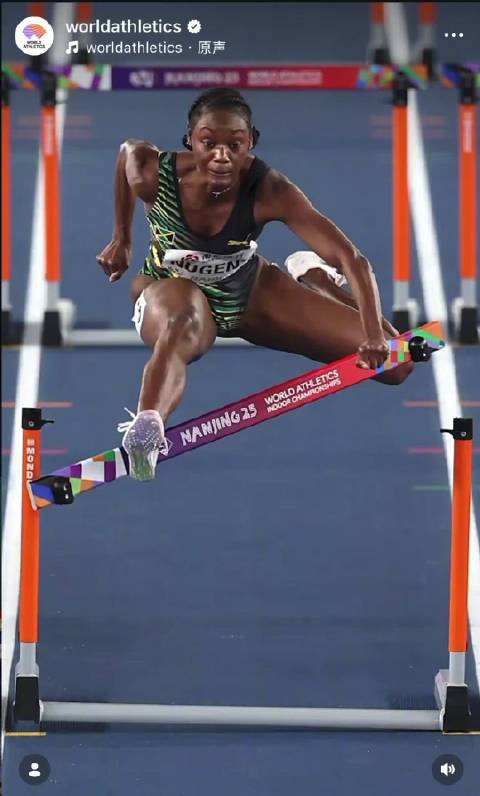 吴艳妮8秒01破全国纪录入选世界田联年度瞬间