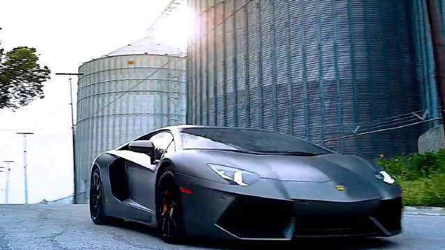 虽然变形金刚系列我全部看完过，但我就记得一个威震天 大黄蜂 擎天柱