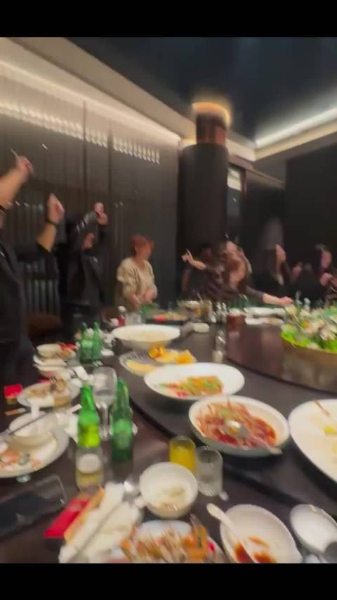 都回家了，还是来了 ！那就一起跨年吧！