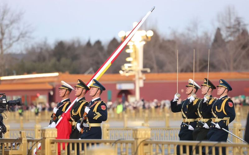 2026年1月1日,天安门广场举行升国旗仪式。新京报记者 王贵彬 摄
