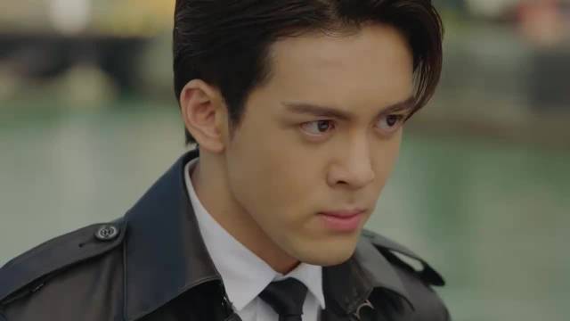 使徒行者：卧底营救韦作荣，谁知韦作荣拿枪，连社团和卧底一起杀！