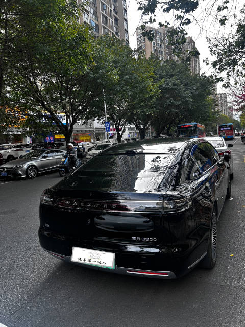 尊界S800“相亲界的主角”国产车的巅峰之作