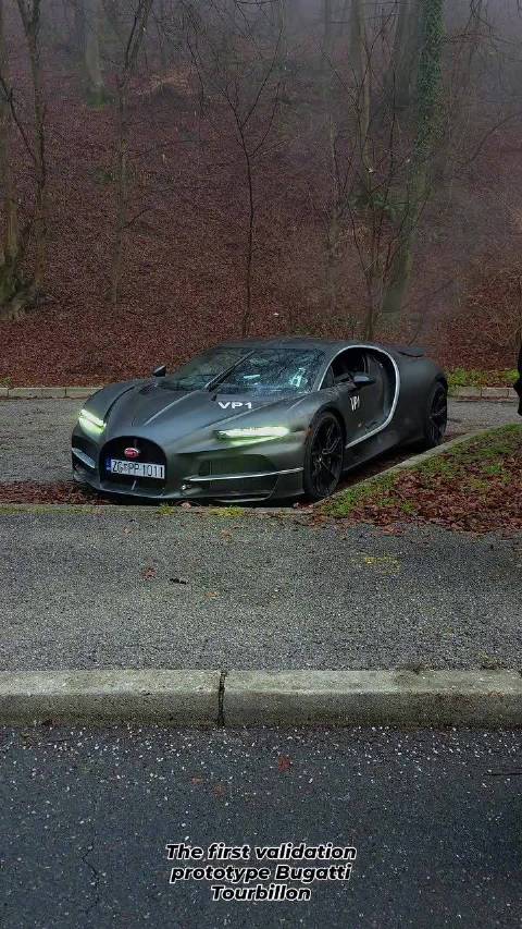 布加迪tourbillon陀飞轮～首次公开路试，这也太帅了