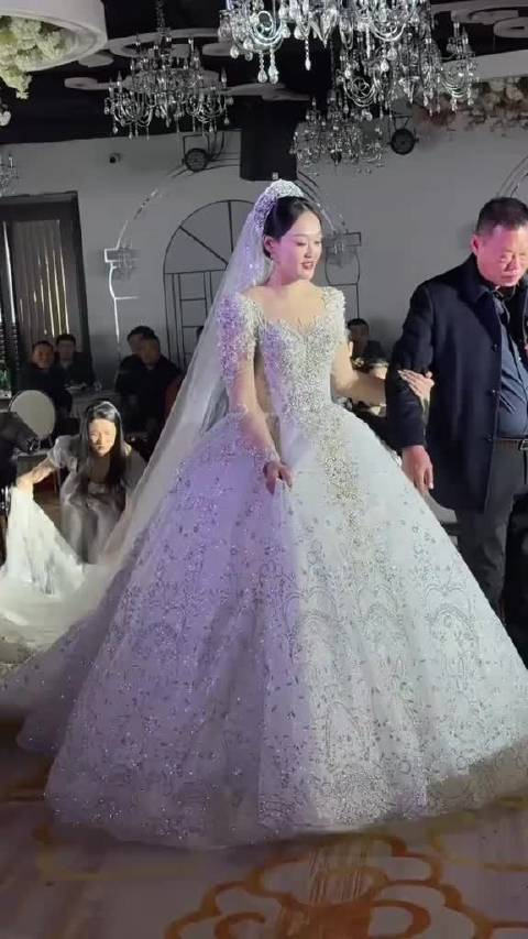 江苏女排吴晗12月31日大婚，张常宁等队友出席祝贺