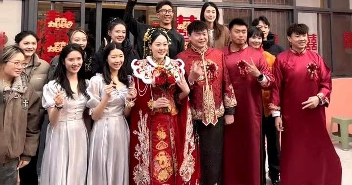 中国排坛伉俪又添一对！女排冠军和教练结婚，张常宁刁琳宇出席