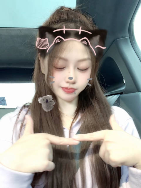 小鹏G7坐着太舒服太稳了 它都不晃的 那我只好自己晃咯