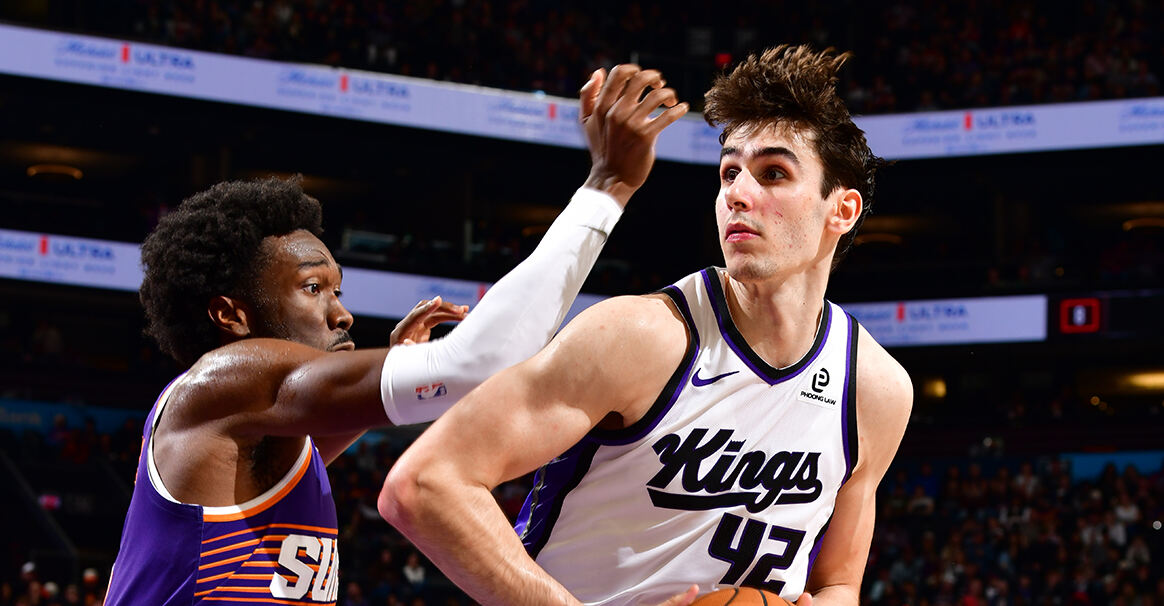 明日将接受核磁共振检查 雷诺：觉得我会没事的 只是当时挺吓人