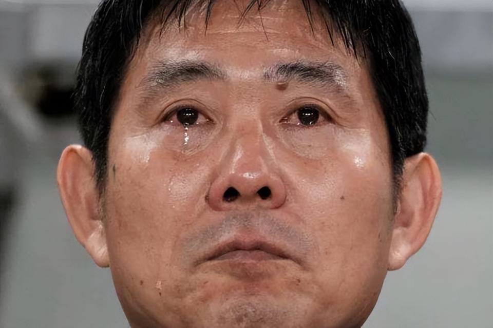 “死亡之组”令日本男足烦闷到近乎抓狂，森保一苦笑“不知是否有正解”|世界杯|南野拓实|科迪·加克波|荷兰足球队|镰田大地_新浪新闻