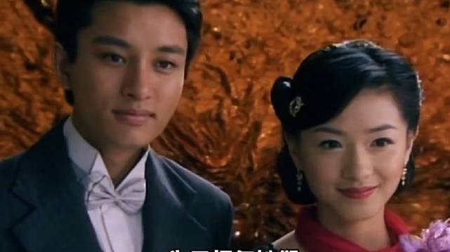 男人抛弃穷女友，转身就爱上了一个女明星 ！