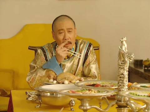 康熙暗示佟国维该告老还乡了，接着推出后代隆科多堪当大任， 雍正王朝