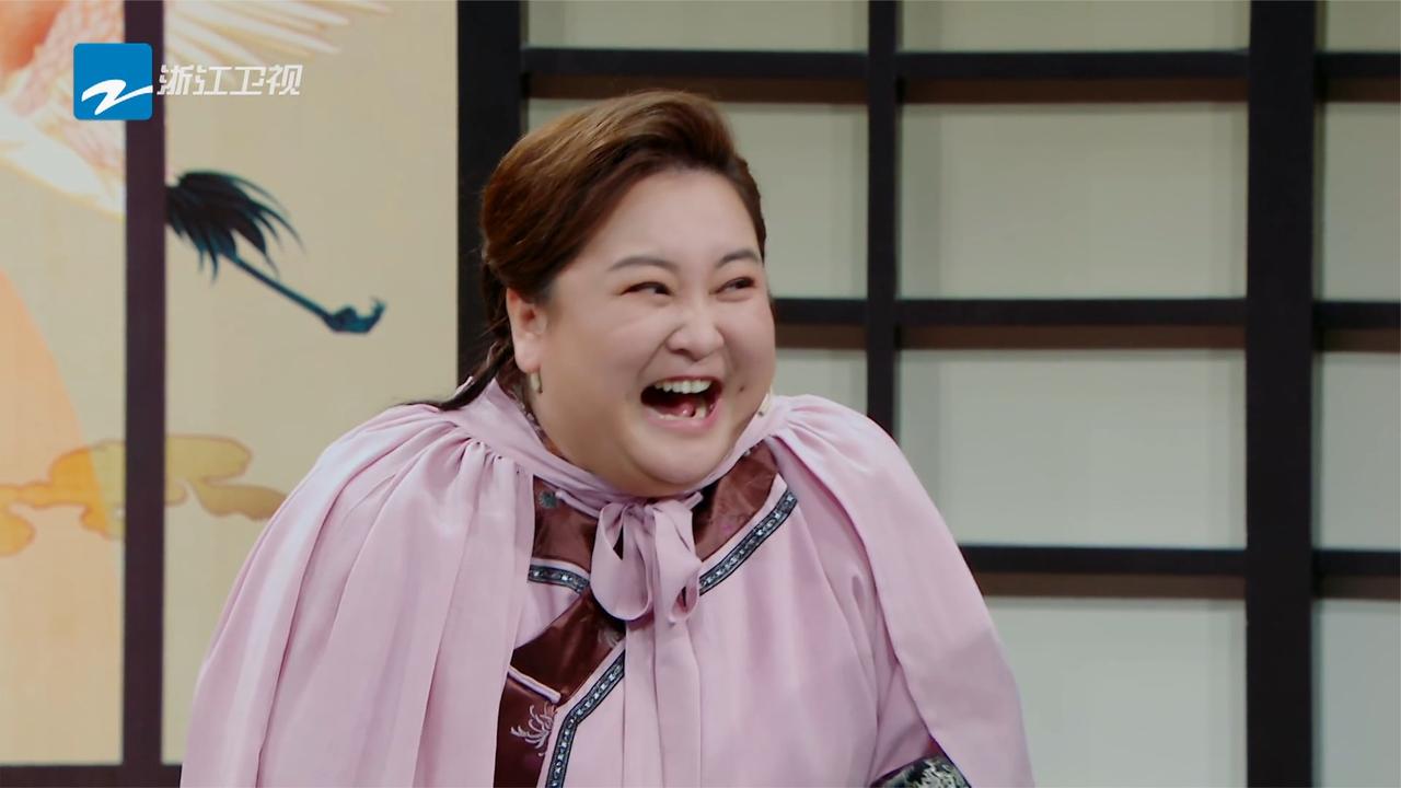 沈腾队霸实锤cue关晓彤最“烦人”，华晨宇端水大师圈粉章子怡