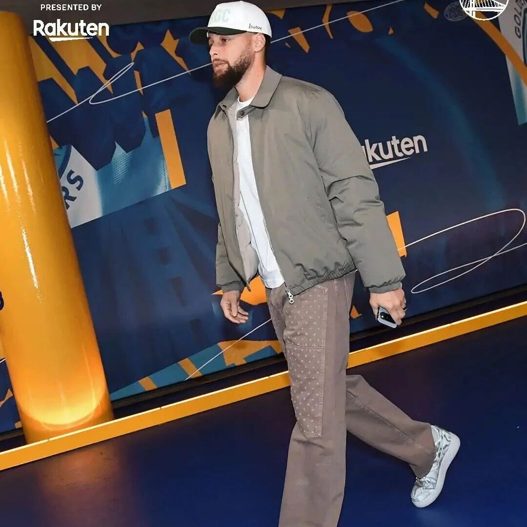 库里上脚"蛇皮"Kobe x AF1，二级市场破发了...