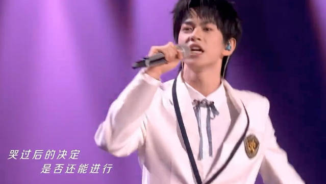 这首《手写的从前》听起来有种别样的风味！太有校园气息了！