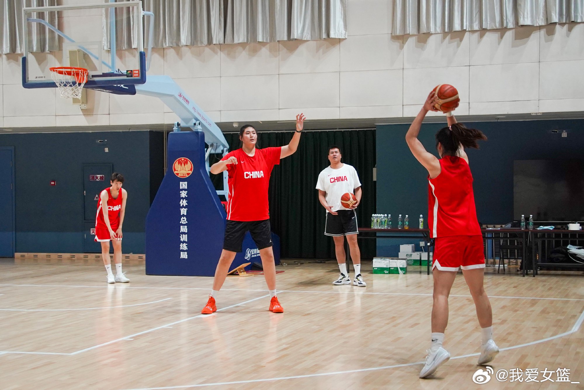 世界第一高峰张子宇WCBA联赛首秀，中国女子篮球需解决世界课题