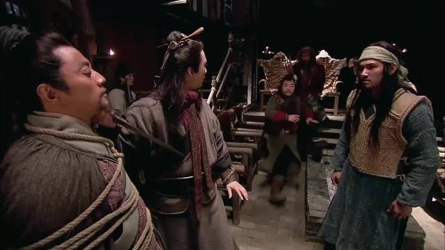 水浒传：土匪是非不分取人心肝，如今拜宋江，可不愿和他称兄道弟！