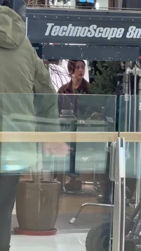 朱珠(赵雅心)此刻的生活路透，北京长楹天街