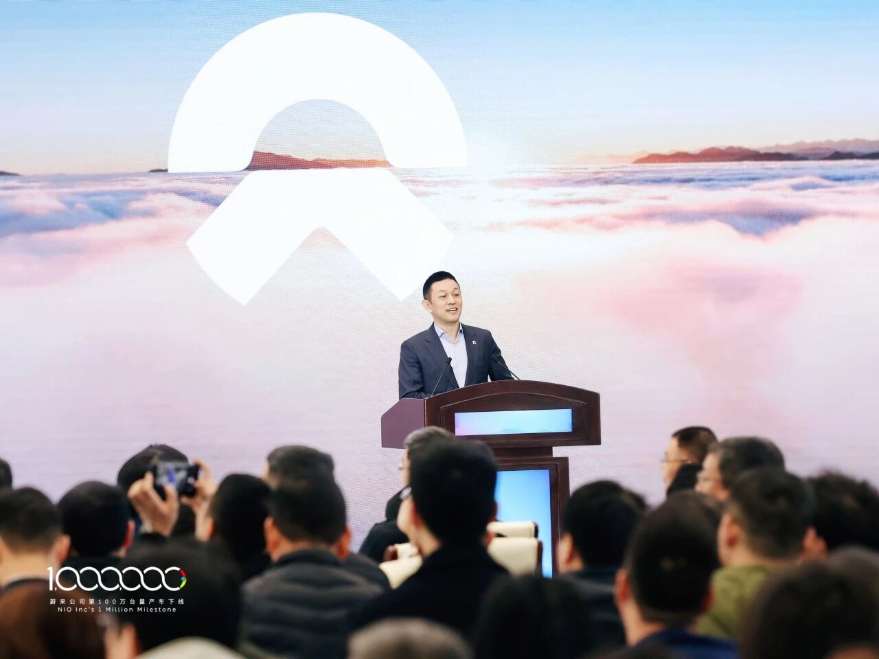 蔚来李斌：内存涨价压力巨大，“买车要趁早”