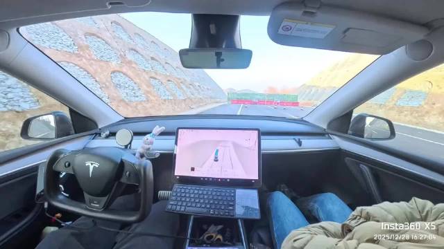 特斯拉FSD真的一般