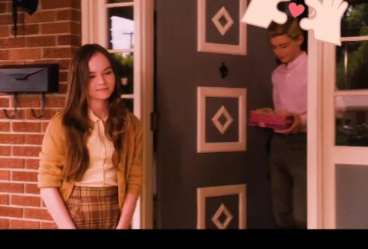 女孩送鸡蛋遭丢弃戳穿谎言后幻想破灭