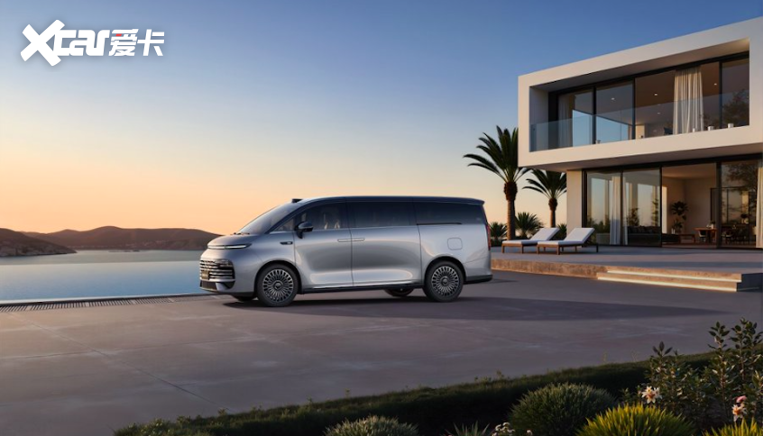 31.98万起解锁全场景出行！吉利银河V900预售，打造AI全场景家庭MPV