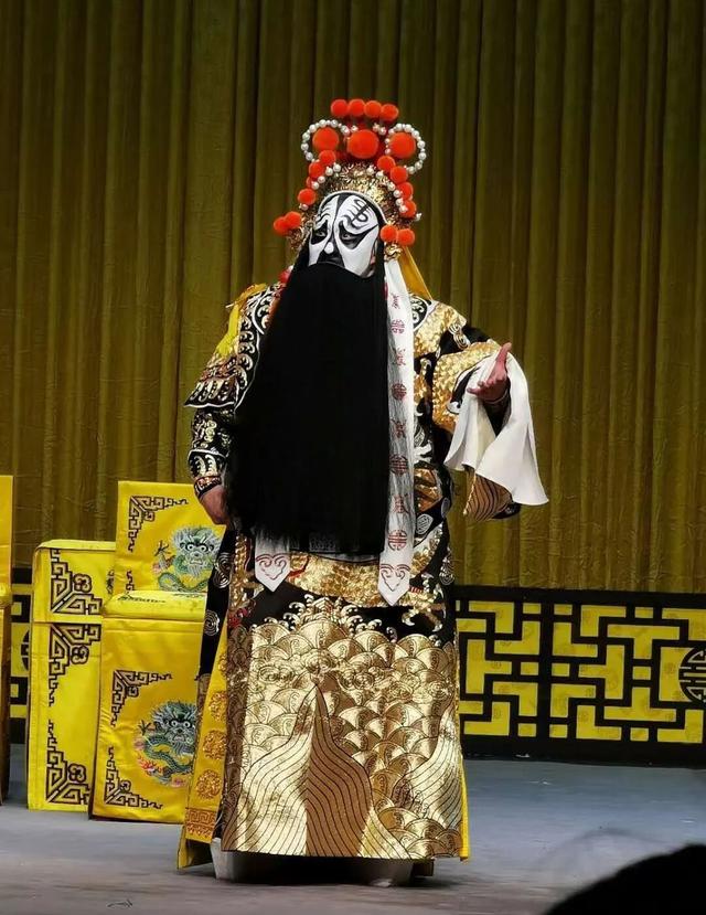 △奚中路 饰 项羽