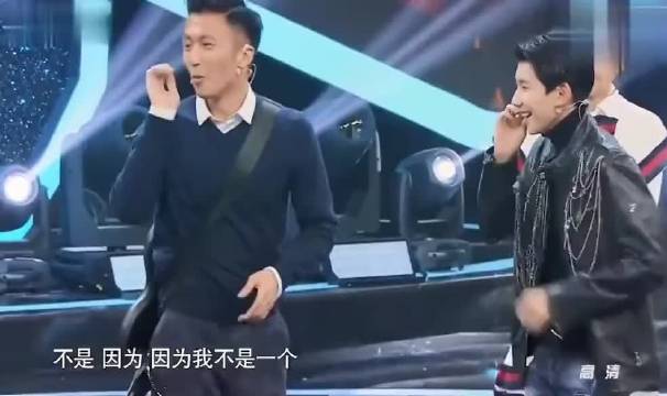 谢霆锋说自己不会摆动作，被阿sa 模仿到精髓