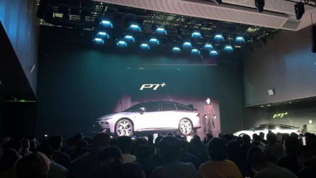 这不是空间怪兽了 这是多啦A梦的百宝箱