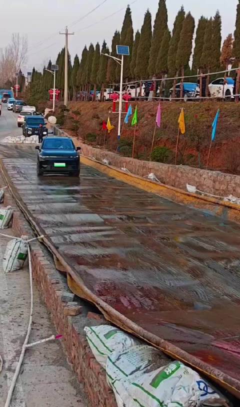 你说你一个新能源SUV玩这个干啥，太自信了吧