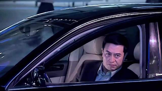 海藻归还手机和宋思明借给她的钱，和宋断绝关系， 蜗居/张嘉译/文章/李念