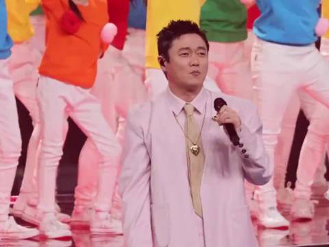 肖央跨年改编《小苹果》爆火，网友为《误杀4》写剧本