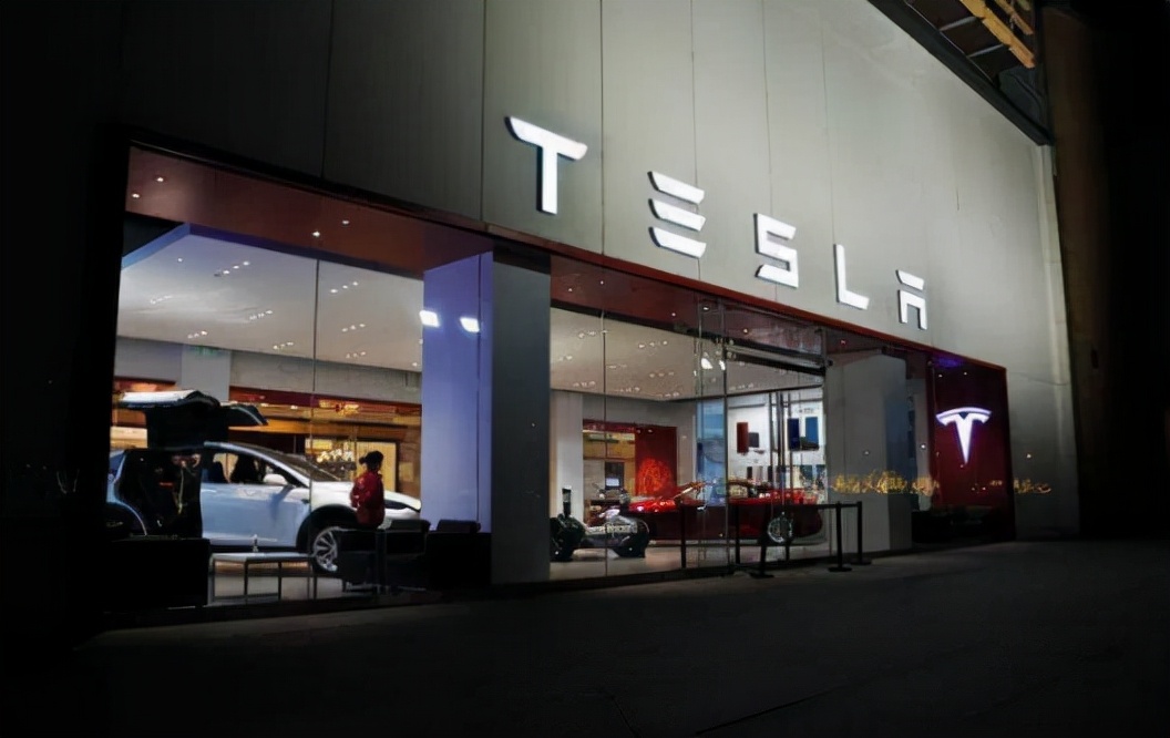 选4S店模式还是直营模式，传统车企卖新能源汽车有多难？