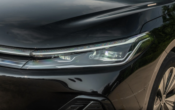 吉利银河A7全系均搭载1.5L发动机+驱动电机该款车的纯电续航里_易车