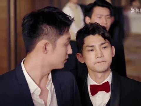 搞破坏这件事，还得看黄sir，搞笑 ，看一遍笑一遍