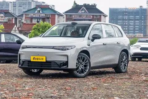 高配低价，实力不凡！2026款零跑C10，带来高性价比新能源SUV