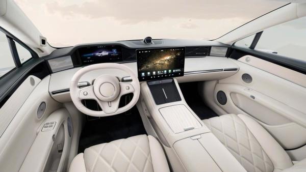 享界S9的配置无疑大大超过同价位的燃油车从配置上看_易车