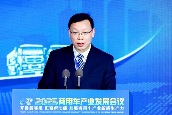 宁德时代：在商用车电池的安全、寿命与效率赛道“先干为敬”