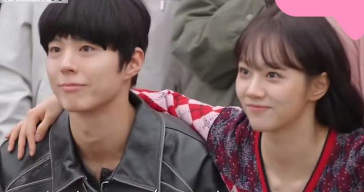 李惠利朴宝剑抱头痛哭不撒手，看完《请回答1988》十周年团综泪奔