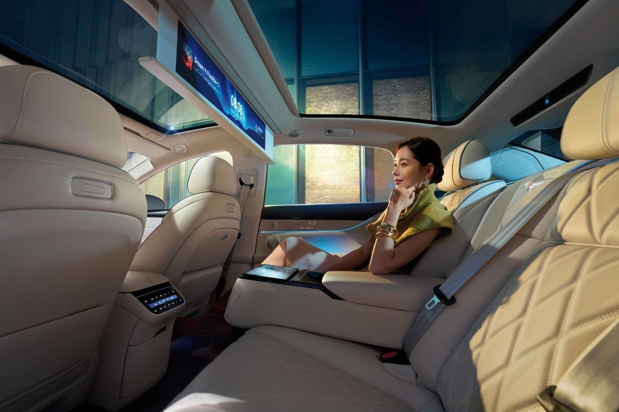 享界S9增程版30.98万起，豪华轿车迎来新势力