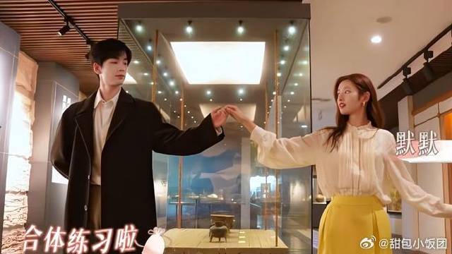 从情侣到婚礼 张凌赫徐若晗拍的真好