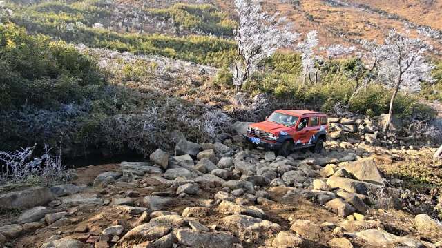 坦克300素车挑战天堂岭险路，固铂ATT轮胎未爆胎