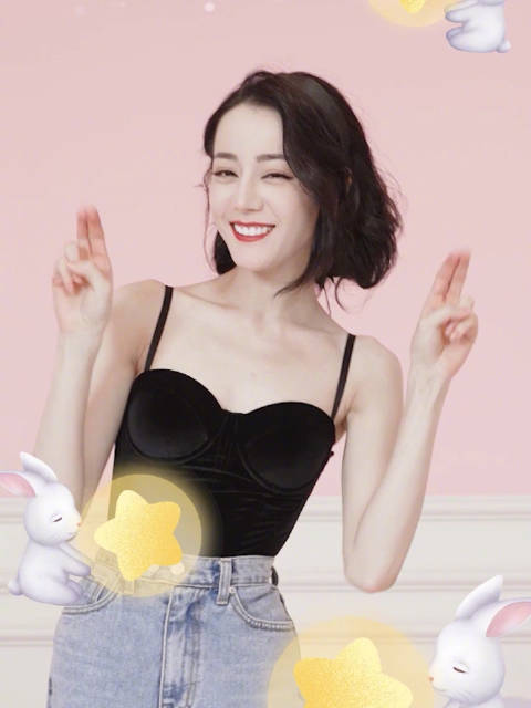 迪丽热巴发文称幸运是努力发出的光