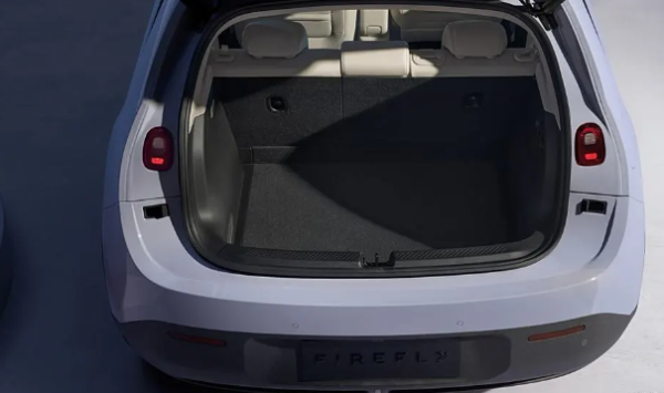 萤火虫车身高强度钢与铝合金占比高达83.4%_易车