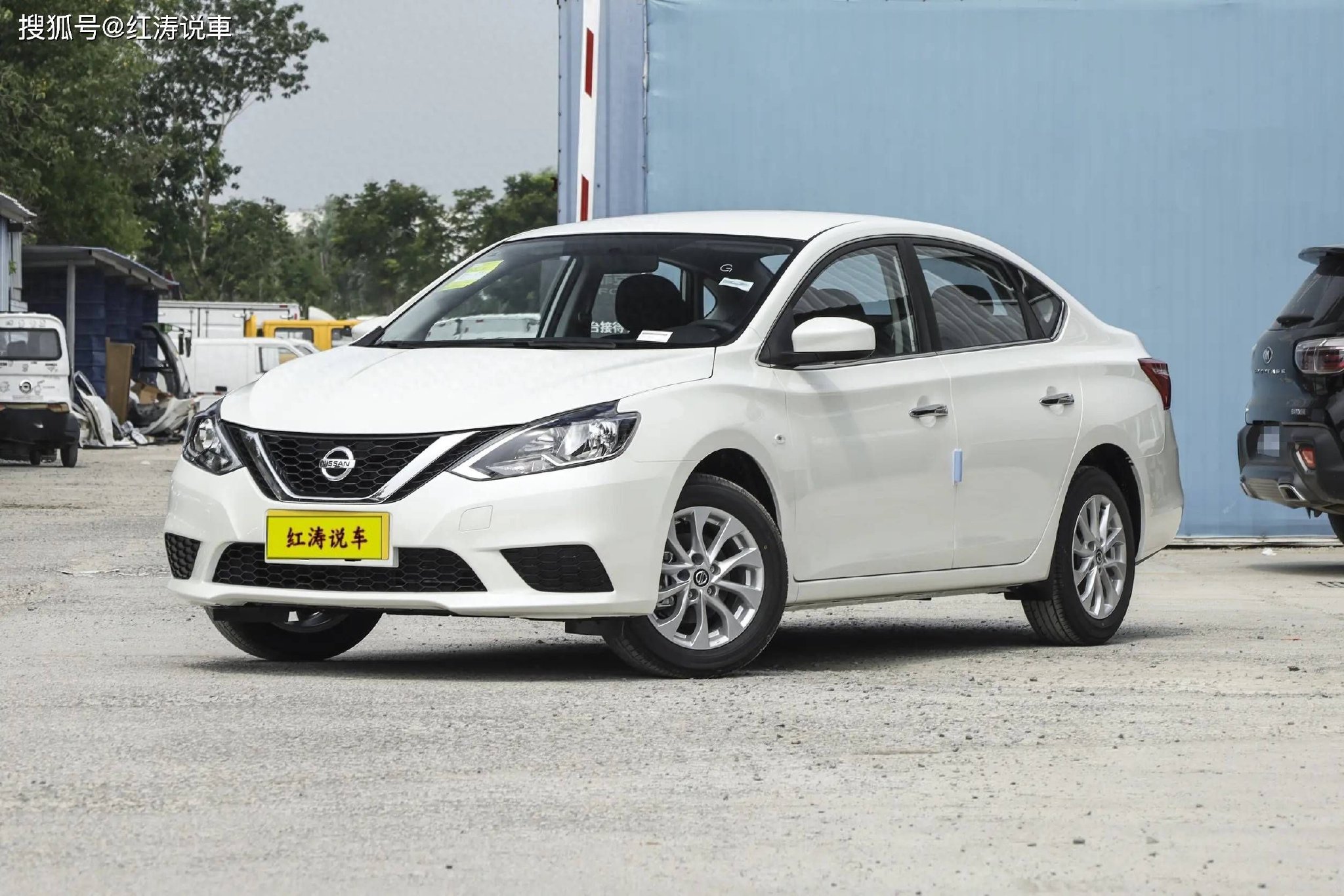 6万元左右的合资轿车,省油耐用,但配置很低,你会选择它吗?